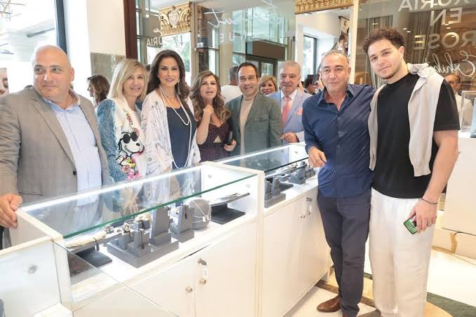 Un brin de luxe, une pincée d’humour… et beaucoup de talent à Luxuria en Rose. 