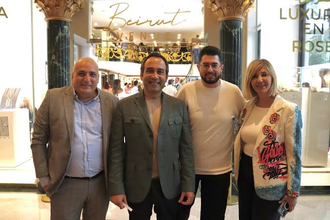 Luxuria en Rose : le glamour libanais se pavane à l’hôtel Phoenicia.