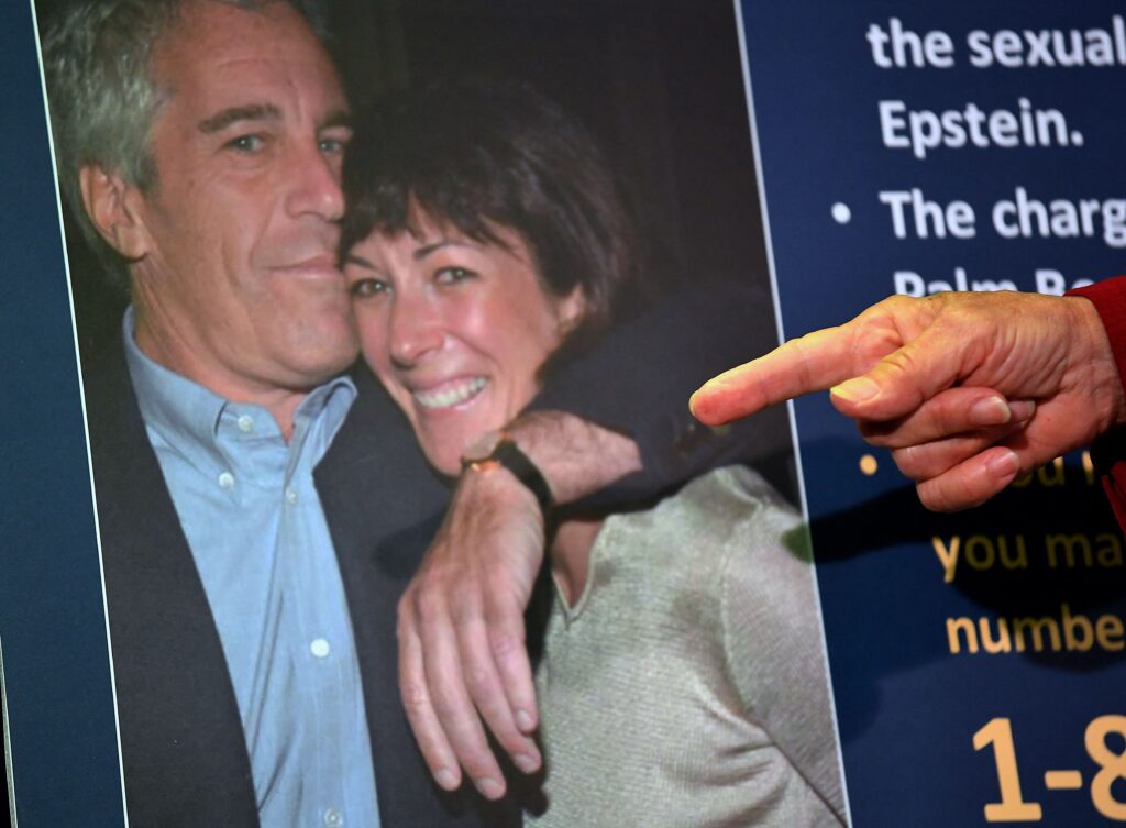 Jeffrey Epstein et Ghislaine Maxwell 