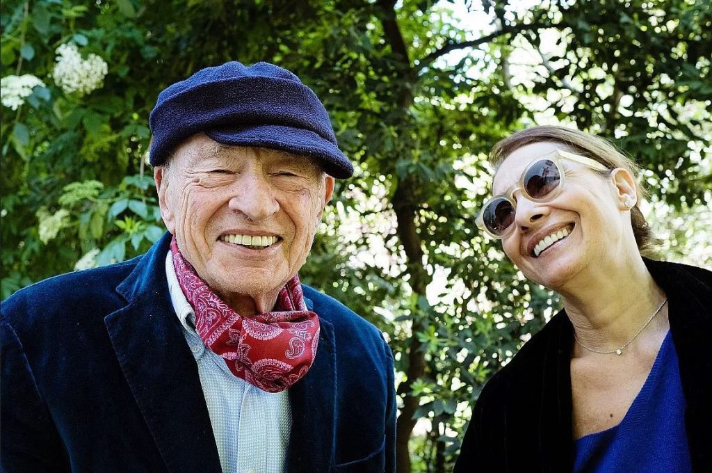 Edgar Morin avec sa femme Sabah