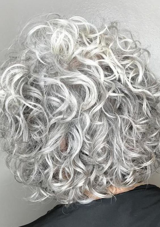 cheveux blancs  : carence en cuivre
